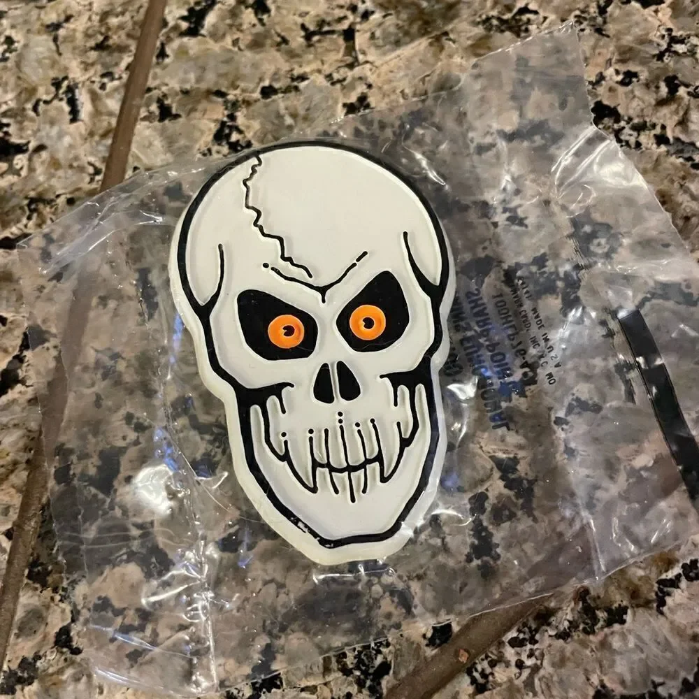 Vintage Hallmark Skeleton Pin - Picture 5 of 9